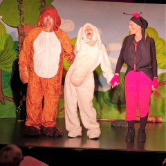 Az igazságtevő nyúl - zenés mesejáték, gyermekprogram a Kampínó Színházban 